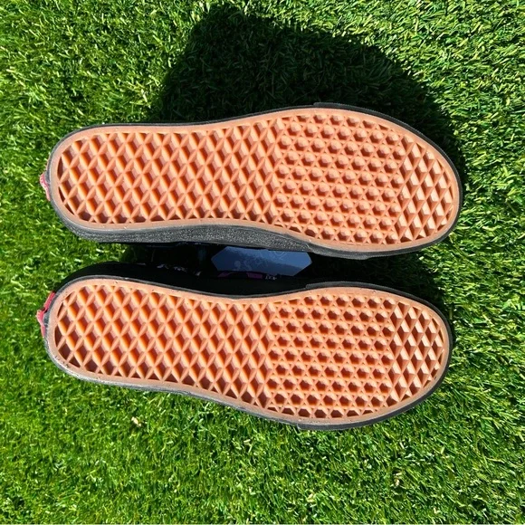 Vans X Disney 100th Villains Sk8Hi Shoes Men's Size 7.5 Womens 9 Black Sneakers - Picture 13 of 15